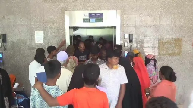 গাজীপুরে লিফটে আটকে রোগীর মৃত্যু, তদন্ত কমিটি গঠন