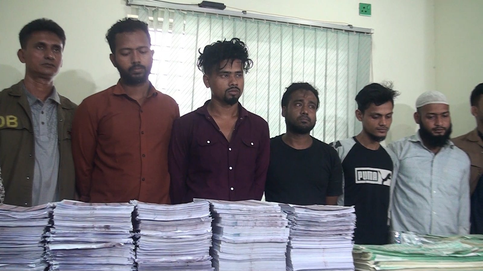 চট্টগ্রামে ৫ কোটি টাকার নকল ব্যান্ডরোল উদ্ধার