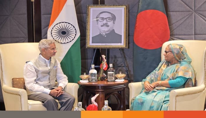 PM-India প্রধানমন্ত্রীর সঙ্গে ভারতের পররাষ্ট্রমন্ত্রীর বৈঠক