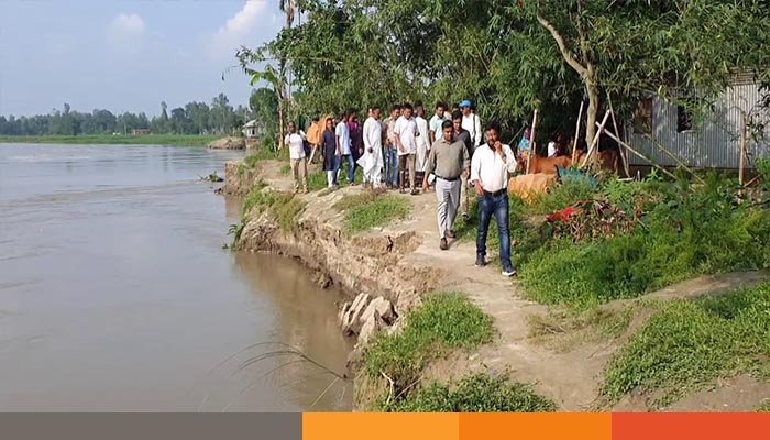 যমুনার ভাঙন রোধে নেই স্থায়ী পদক্ষেপ, আতঙ্কে নদীপাড়ের বাসিন্দারা