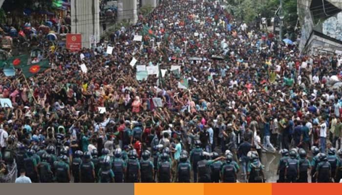 কোটার প্রতিবাদে উত্তাল ঢাকা, কাল থেকে বাংলা ব্লকেড