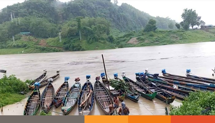 টানা বৃষ্টিতে বান্দরবানে পাহাড় ধস ও বন্যার আশঙ্কা