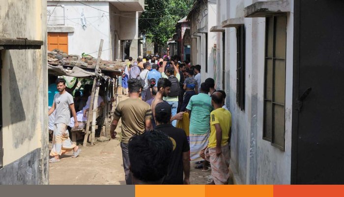 আশুলিয়ায় শিশু সন্তানসহ স্বামী- স্ত্রীর মরদেহ উদ্ধার