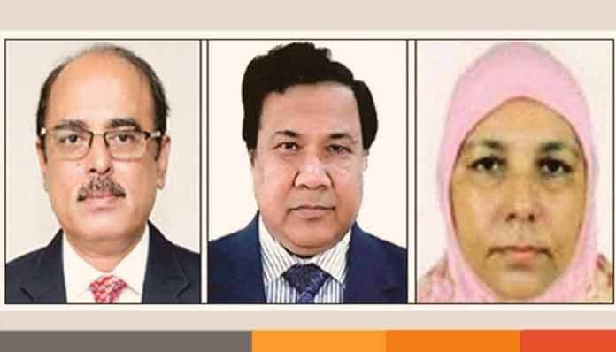 দুদক চেয়ারম্যান ও দুই কমিশনারের পদত্যাগ