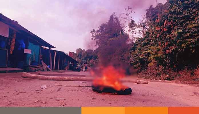 খাগড়াছড়িতে সকাল-সন্ধ্যা সড়ক অবরোধ চলছে, বন্ধ যান চলাচল