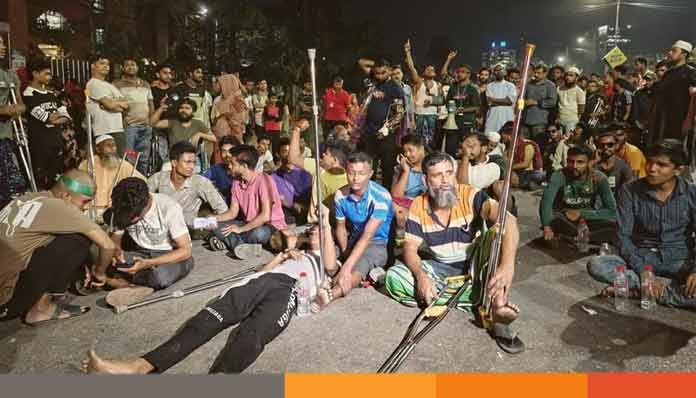 হাসপাতালে ফিরলেন আহতরা