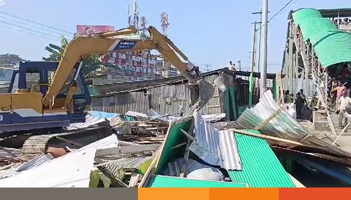 ঢাকা চট্টগ্রাম মহাসড়কের নিমসারে দুই শতাধিক অবৈধ স্থাপনা উচ্ছেদ