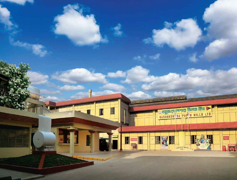 নারায়ণগঞ্জে এয়ার ফ্রেশনার রিফিলের সময় বিস্ফোরণ, দগ্ধ ১০