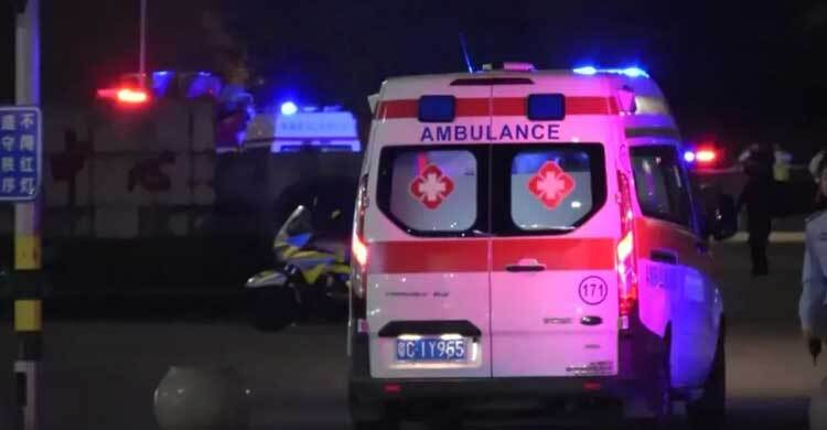 চীনে ভিড়ের মধ্যে গাড়ি ঢুকে ৩৫ জন নিহত