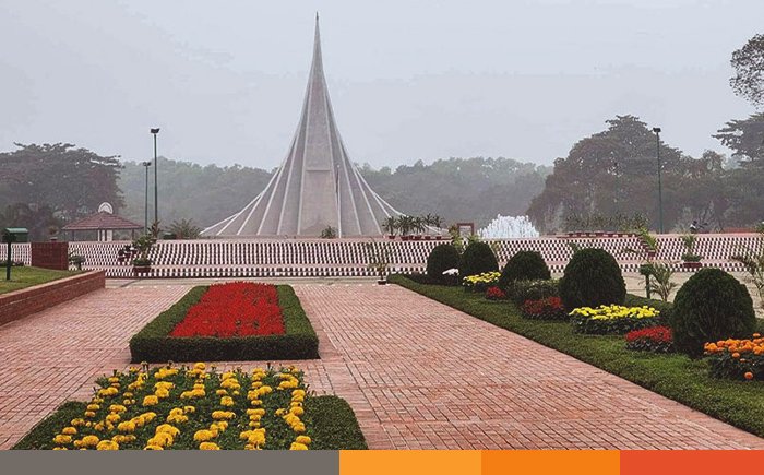 জাতীয় স্মৃতিসৌধ সেজেছে লাল-সবুজে