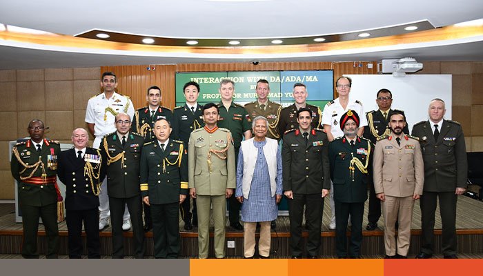 গ্রামীণ ব্যাংক ও ইউনুস সেন্টার পরিদর্শন করলেন বাংলাদেশে নিযুক্ত সামরিক উপদেষ্টারা