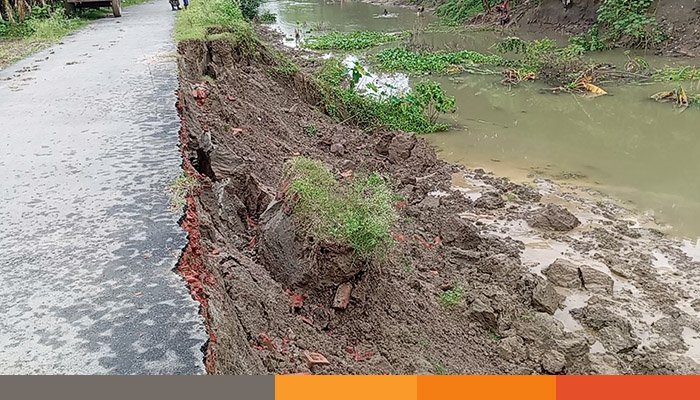 অপরিকল্পিত খাল খননে হুমকিতে বসতভিটা-ফসলি জমি