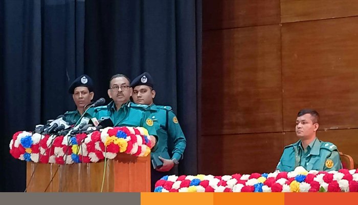 চাঁদাবাজদের কারণেই বাড়ছে দাম: ডিএমপি কমিশনার