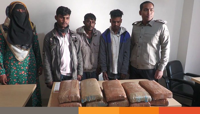 শেরপুরে ২১ কেজি গাঁজাসহ তিন মাদক কারবারি আটক