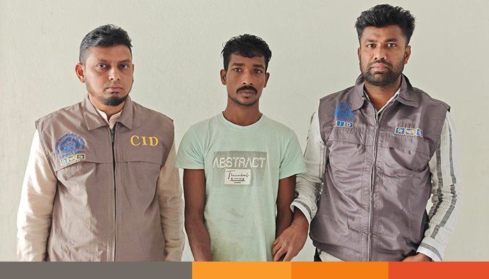 মসজিদে নববীর ইমাম পরিচয়দানকারী ভন্ড দরবেশ বাবা গ্রেপ্তার