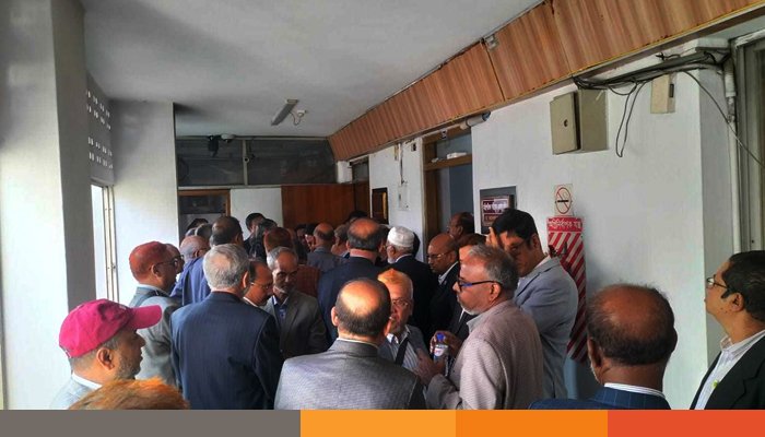 প্রশাসন ক্যাডার কর্তাদের জনপ্রশাসন মন্ত্রণালয়ে অবস্থান