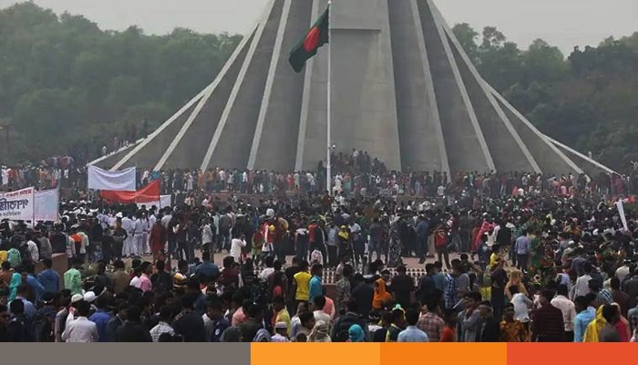 জাতীয় স্মৃতিসৌধে মানুষের ঢল, দুর্নীতিমুক্ত দেশ গড়ার প্রত্যয়