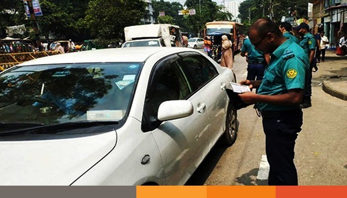 ডিএমপি ট্রাফিক আইন লঙ্ঘনে ডিএমপির ১৬৯৫ মামলা