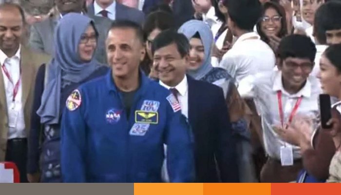 ঢাকায় এলেন নাসার প্রধান নভোচারী আকাবা