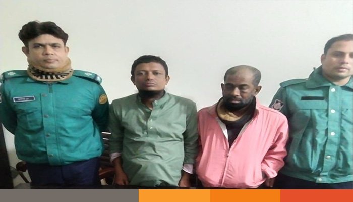 দেশীয় অস্ত্রসহ দুই পেশাদার ছিনতাইকারী গ্রেপ্তার