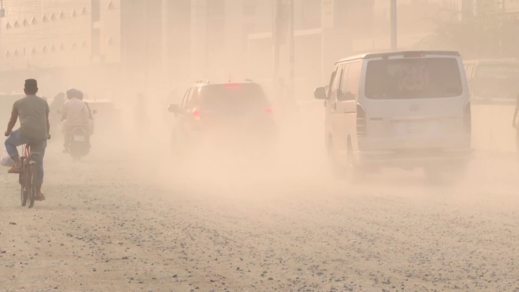 বায়ুদূষণ নিয়ন্ত্রণে চীনের সহযোগিতা চাইলেন পরিবেশ উপদেষ্টা