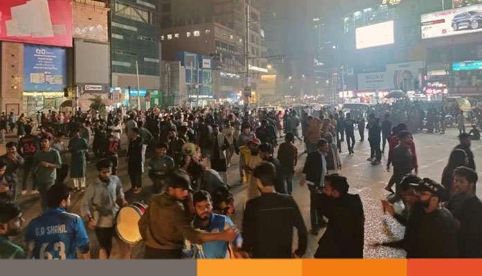 গুলশান-১ অবরোধ তিতুমীর কলেজ শিক্ষার্থীদের