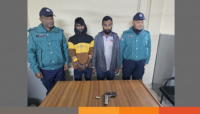 পুলিশ বিদেশি পিস্তলসহ দুই সন্ত্রাসীকে গ্রেফতার করেছে বাড্ডা থানা পুলিশ