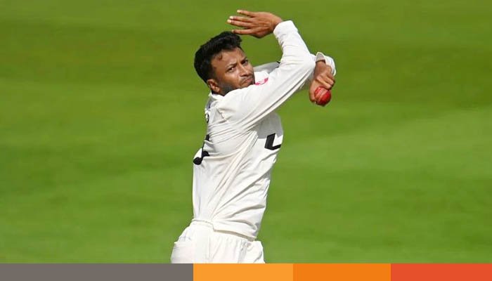 আন্তর্জাতিক ক্রিকেটে বোলিং নিষেধাজ্ঞায় সাকিব