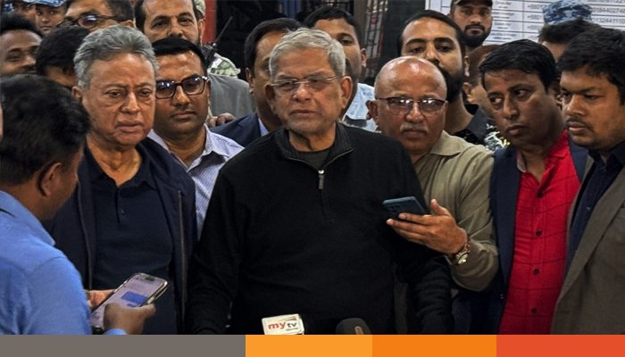 দেশের স্থিতিশীলতা বিনষ্টের জন্য ফ্যাসিস্ট হাসিনার রেজিম দায়ী: মির্জা ফখরুল দেশের স্থিতিশীলতা বিনষ্টের জন্য ফ্যাসিস্ট হাসিনার রেজিম দায়ী: মির্জা ফখরুল