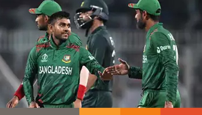 পাকিস্তানের ছন্দহীন বোলিংই জয়ের আশা দেখাচ্ছে বাংলাদেশকে