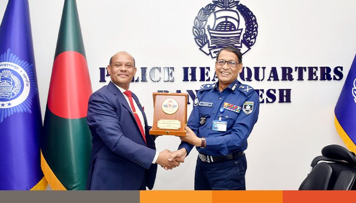 পুলিশ মহাপরিদর্শকের সঙ্গে বেবিচক চেয়ারম্যানের সাক্ষাৎ