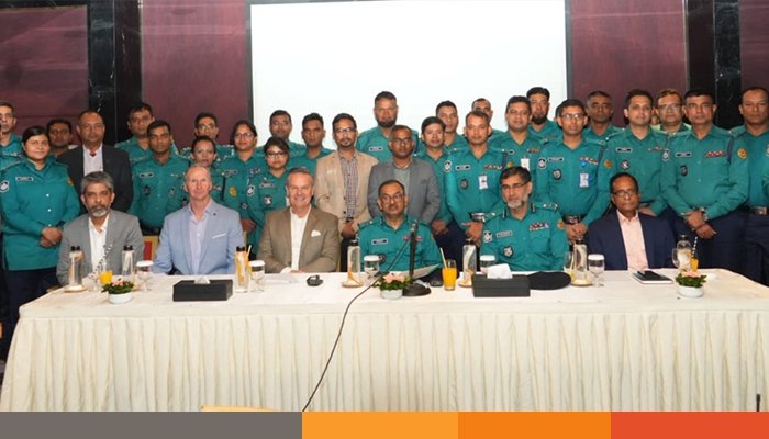 রোড ক্র্যাশ প্রতিরোধে পুলিশের কর্মশালা অনুষ্ঠিত