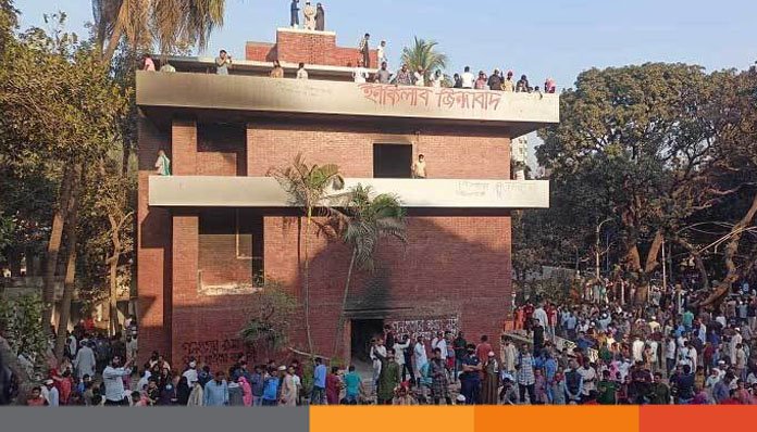 সারাদেশে ভাঙচুর: বিবৃতি নয়, সরকারের কার্যকর ভূমিকা চায় টিআইবি