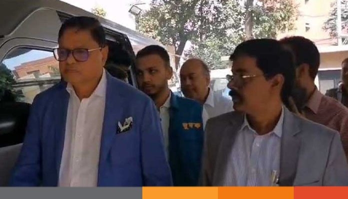 ২৮ কোটি টাকার অবৈধ সম্পদ : ম্যাক্স গ্রুপের চেয়ারম্যান গ্রেপ্তার