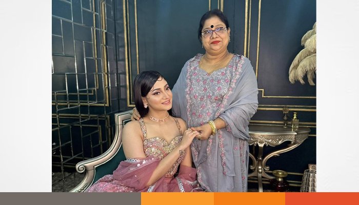 আজ পূজা চেরির মায়ের মৃত্যুবার্ষিকী