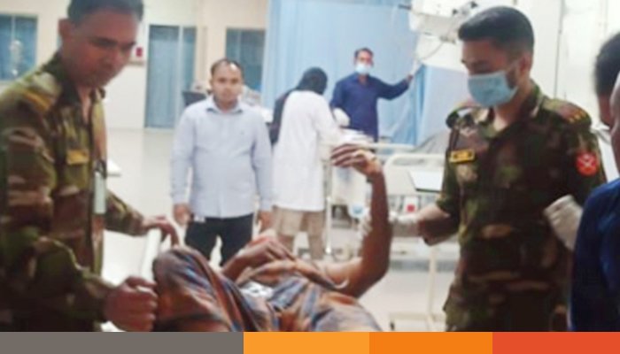 মাদক সেবনে বাঁধা, সাবেক সেনা সদস্যকে কুপিয়ে জখম