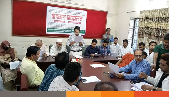 জয়পুরহাটে বিভিন্ন দাবিতে বেকার ডিপ্লোমা চিকিৎসক ও ম্যাটস শিক্ষার্থীদের সংবাদ সম্মেলন