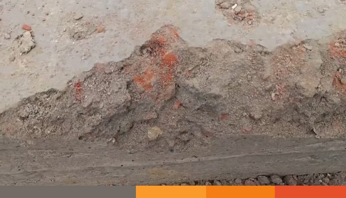 গাংনীতে ভেঙে যাচ্ছে জনস্বাস্থ্য প্রকৌশলীর নির্মিত ওয়াশ ব্লক