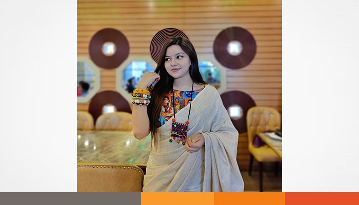 এবার ঈদ বাজারে কুমিল্লার খাদি নিজেদের অবস্থান ধরে রেখেছে