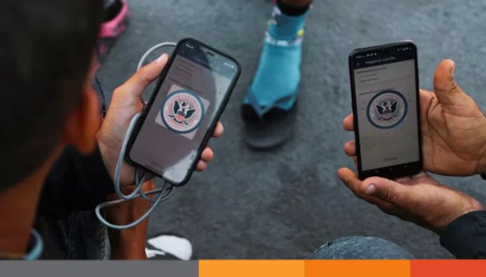 অবৈধ অভিবাসীদের জন্য ‘সেলফ ডিপোর্টেশন’ অ্যাপ চালু করল যুক্তরাষ্ট্র অবৈধ অভিবাসীদের জন্য ‘সেলফ ডিপোর্টেশন’ অ্যাপ চালু করল যুক্তরাষ্ট্র