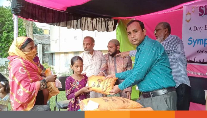 জয়পুরহাটে সুবিধা বঞ্চিত শিশুরা পেল ঈদের নতুন জামা