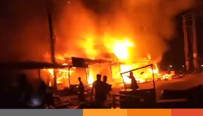 নোয়াখালী সদরের মান্নান নগরে ফের ভয়াবহ অগ্নিকাণ্ডে ১৮ দোকান ভস্মীভূত