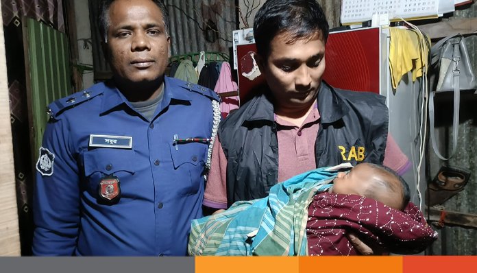 নোয়াখালীতে হাসপাতাল থেকে চুরি হওয়া শিশু উদ্ধার নোয়াখালীতে হাসপাতাল থেকে চুরি হওয়া শিশু উদ্ধার