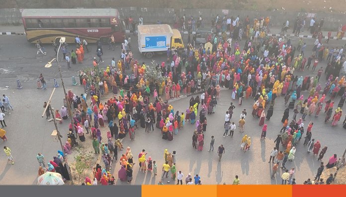 বনানীতে সড়ক দুর্ঘটনায় পোশাকশ্রমিকের মৃত্যু, সড়ক অবরোধ বনানীতে সড়ক দুর্ঘটনায় পোশাকশ্রমিকের মৃত্যু, সড়ক অবরোধ