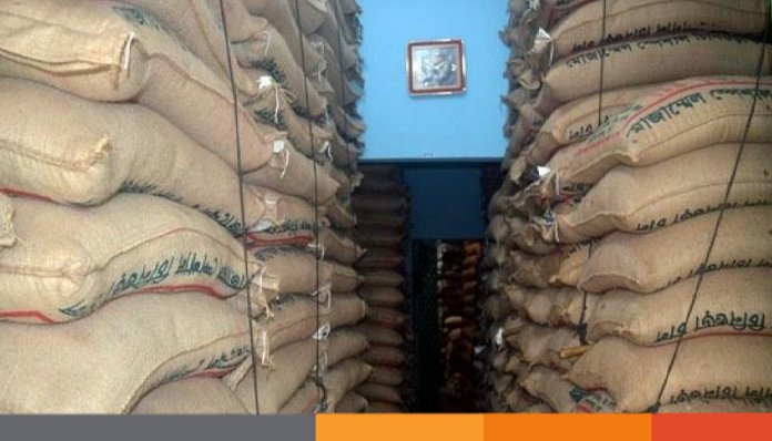 বেড়েছে দারিদ্র্যের হার, কমেছে খাদ্য নিরাপত্তা বেড়েছে দারিদ্র্যের হার, কমেছে খাদ্য নিরাপত্তা