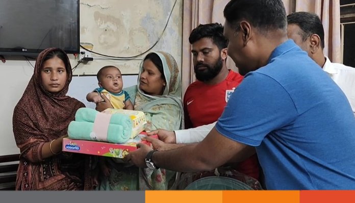 মায়ের কোলে ফিরল ঠাকুরগাঁও হাসপাতাল থেকে চুরি হওয়া শিশুটি