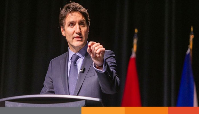 মার্কিন পণ্যে পাল্টা ২৫ শতাংশ শুল্কের ঘোষণা ট্রুডোর