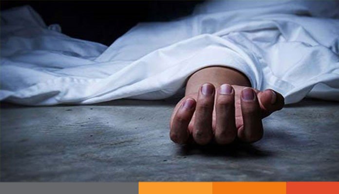 আড়াইহাজারে স্ত্রীকে গলা কেটে হত্যার দায়ে স্বামী গ্রেফতার