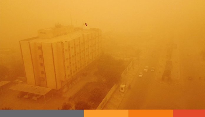 ইরাকে বালুঝড়ে অসুস্থ হয়ে হাসপাতালে শতাধিক ইরাকে বালুঝড়ে অসুস্থ হয়ে হাসপাতালে শতাধিক