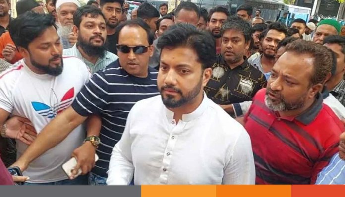 জনগণকে সঙ্গে নিয়ে থানা ঘেরাওয়ের হুঁশিয়ারি ইশরাকের জনগণকে সঙ্গে নিয়ে থানা ঘেরাওয়ের হুঁশিয়ারি ইশরাকের